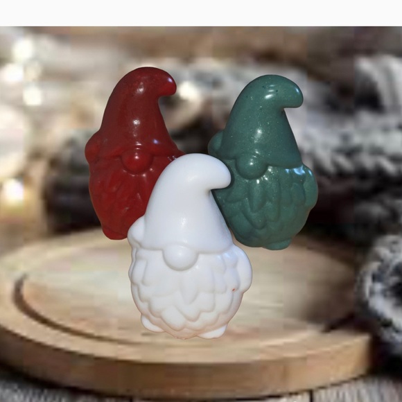 Christmas Santa Gnome Soap Bar, Holiday Soap, Guest Soap, White Elephant Gift - Picture 10 of 16